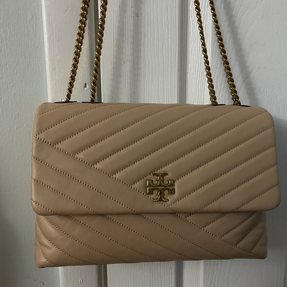 Tory Burch Kira Large shoulder bag Devon Sand color